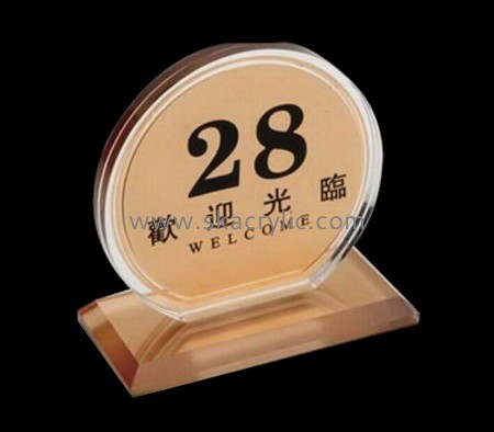 Acrylic display manufacturers customize plexiglass stands table number sign SH-193